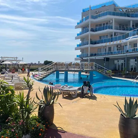 Apartament студио равда, първа линия- гледка море