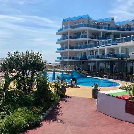 студио равда, първа линия- гледка море Apartament *